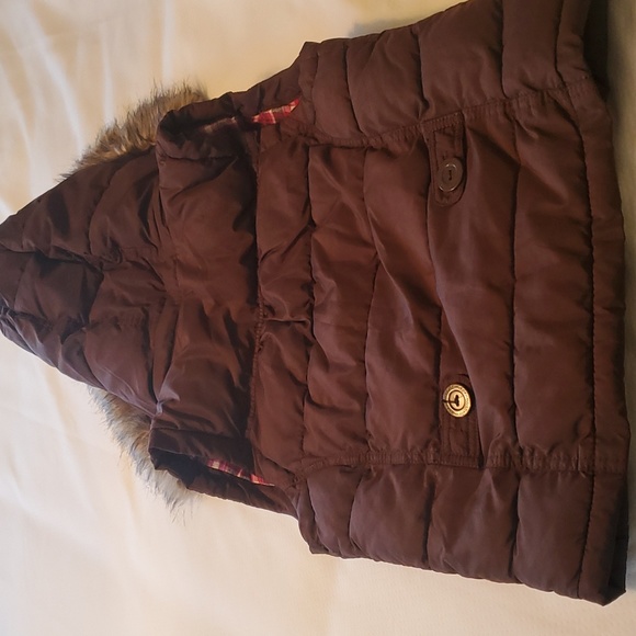 Vest - Picture 3 of 3